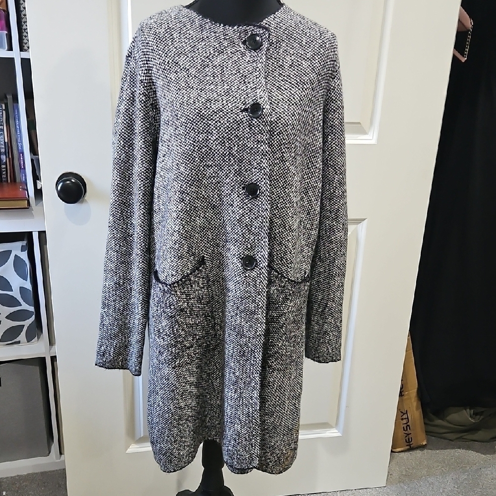 Liz Claiborne Black and Gray Tweed Cape Coat